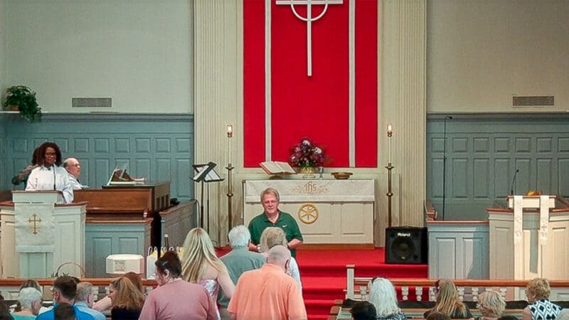 Traditional Worship Experience Communion