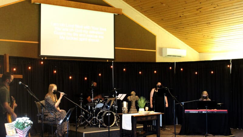 Contemporary worship in fellowship center